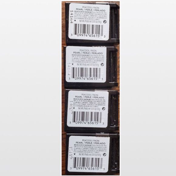 New Revlon Blue Eyeshadow Make Up - Picture 5 of 8